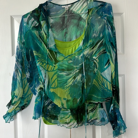 Beautiful short - Picture 6 of 6